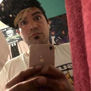 Meet your Posher, Adam